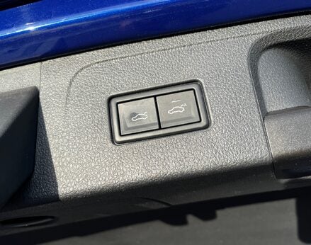 Volkswagen Passat R-LINE TSI EVO 30