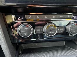 Volkswagen Passat R-LINE TSI EVO 76