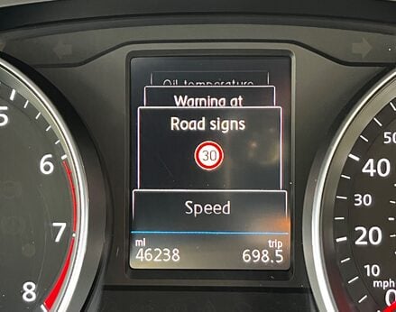 Volkswagen Passat R-LINE TSI EVO 39