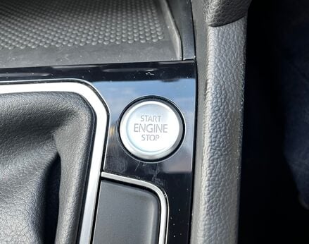 Volkswagen Passat R-LINE TSI EVO 77