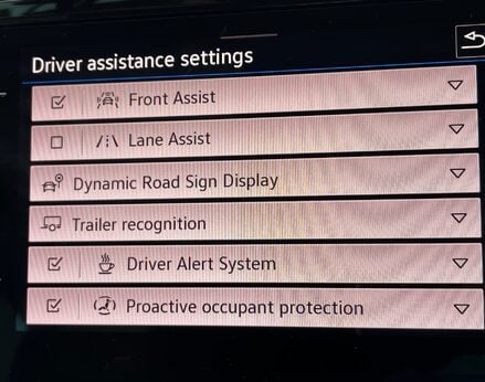 Volkswagen Passat R-LINE TSI EVO 66