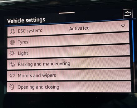 Volkswagen Passat R-LINE TSI EVO 57