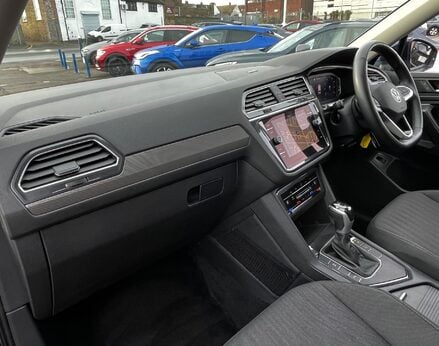 Volkswagen Tiguan Allspace LIFE TSI DSG 16