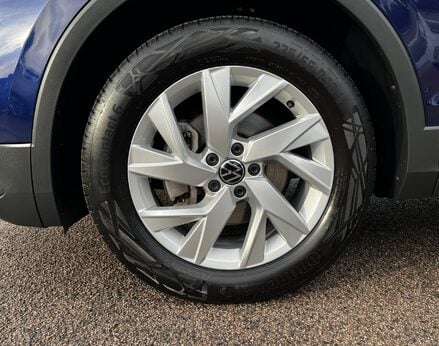 Volkswagen Tiguan Allspace LIFE TSI DSG 12