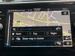 Volkswagen Tiguan Allspace LIFE TSI DSG 33