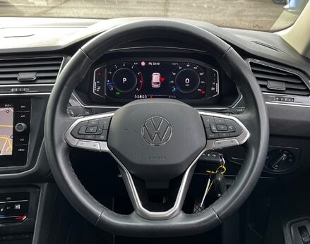 Volkswagen Tiguan Allspace LIFE TSI DSG 19