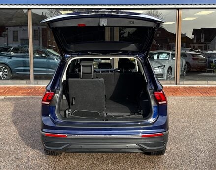 Volkswagen Tiguan Allspace LIFE TSI DSG 74