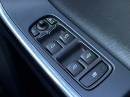 Volvo XC60 T5 SE LUX NAV 51