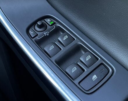 Volvo XC60 T5 SE LUX NAV 51