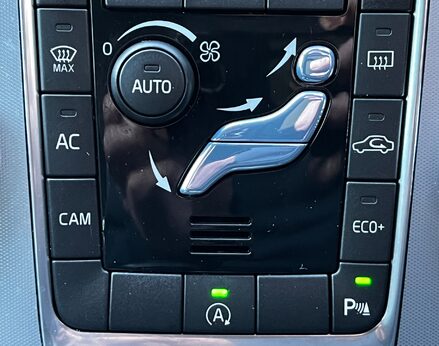 Volvo XC60 T5 SE LUX NAV 44