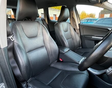 Volvo XC60 T5 SE LUX NAV 52