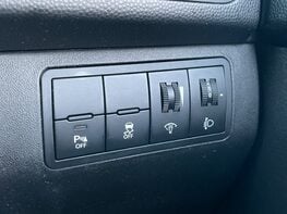 Hyundai ix20 MPI PREMIUM NAV 44