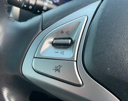 Hyundai ix20 MPI PREMIUM NAV 37