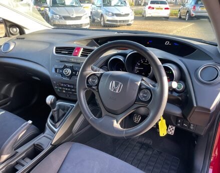 Honda Civic I-VTEC SE PLUS 17