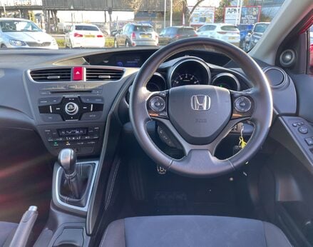 Honda Civic I-VTEC SE PLUS 18