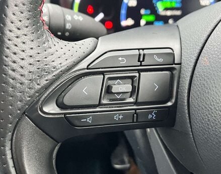 Toyota Yaris Cross 1.5 Yaris Cross GR Sport HEV Auto 5dr 51