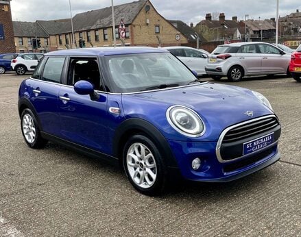 Mini Hatch 1.5 One 5dr 4