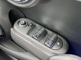 Mini Hatch 1.5 One 5dr 46