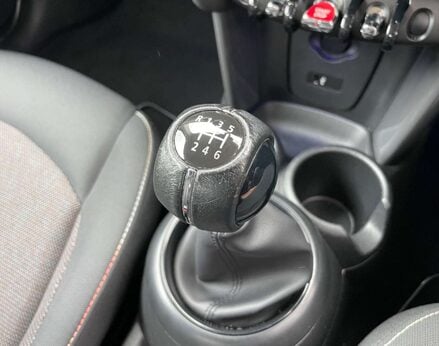 Mini Hatch 1.5 One 5dr 37