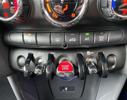 Mini Hatch 1.5 One 5dr 35