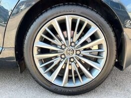 Toyota Avensis 1.8 Avensis Excel Valvematic CVT 5dr 14