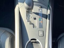 Toyota Avensis 1.8 Avensis Excel Valvematic CVT 5dr 43