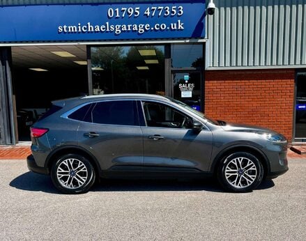 Ford Kuga 2.5 Kuga Titanium First Edition PHEV CVT 5dr 10