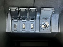 Honda CR-V 2.0 CR-V SE+ Navi i-VTec Auto 4WD 5dr 49