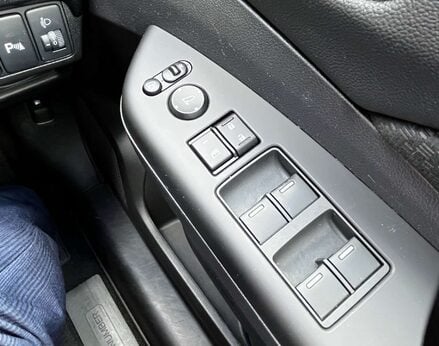 Honda CR-V 2.0 CR-V SE+ Navi i-VTec Auto 4WD 5dr 60