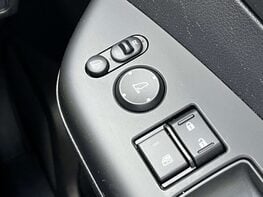 Honda CR-V 2.0 CR-V SE+ Navi i-VTec Auto 4WD 5dr 59