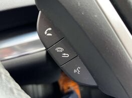 Honda CR-V 2.0 CR-V SE+ Navi i-VTec Auto 4WD 5dr 52