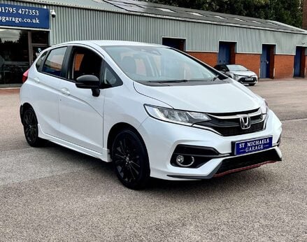Honda Jazz 1.5 Jazz Sport Navi i-VTec CVT 5dr 4