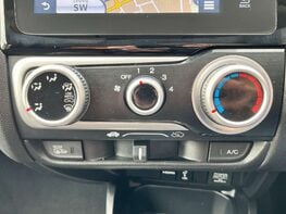 Honda Jazz 1.5 Jazz Sport Navi i-VTec CVT 5dr 36