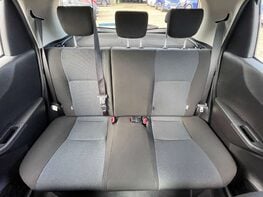 Toyota Yaris 1.5 Yaris T4 Hybrid CVT 5dr 44