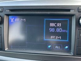 Toyota Yaris 1.5 Yaris T4 Hybrid CVT 5dr 26