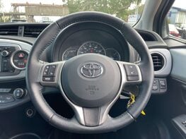 Toyota Yaris 1.5 Yaris T4 Hybrid CVT 5dr 19