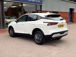 Nissan Qashqai 1.3 Qashqai Acenta Premium DiG-T MHEV CVT 5dr 9