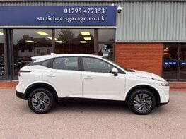 Nissan Qashqai 1.3 Qashqai Acenta Premium DiG-T MHEV CVT 5dr 10