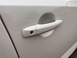 Nissan Qashqai 1.3 Qashqai Acenta Premium DiG-T MHEV CVT 5dr 79