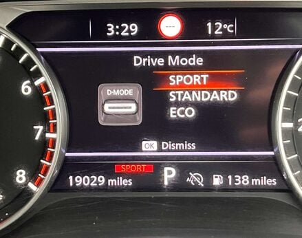 Nissan Qashqai 1.3 Qashqai Acenta Premium DiG-T MHEV CVT 5dr 37