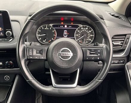 Nissan Qashqai 1.3 Qashqai Acenta Premium DiG-T MHEV CVT 5dr 20