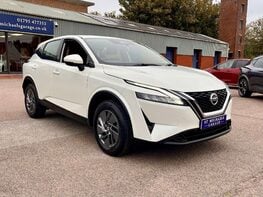 Nissan Qashqai 1.3 Qashqai Acenta Premium DiG-T MHEV CVT 5dr 4