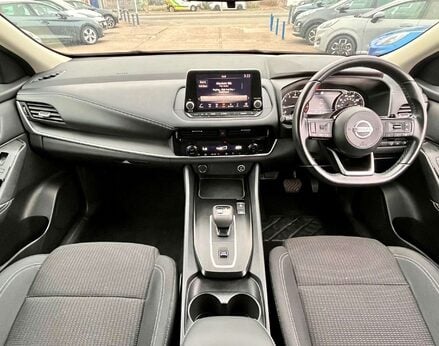 Nissan Qashqai 1.3 Qashqai Acenta Premium DiG-T MHEV CVT 5dr 2