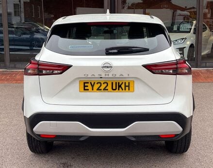 Nissan Qashqai 1.3 Qashqai Acenta Premium DiG-T MHEV CVT 5dr 6