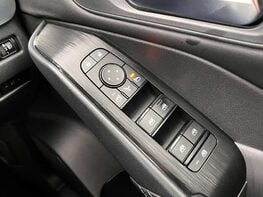 Nissan Qashqai 1.3 Qashqai Acenta Premium DiG-T MHEV CVT 5dr 71