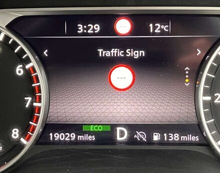 Nissan Qashqai 1.3 Qashqai Acenta Premium DiG-T MHEV CVT 5dr 28