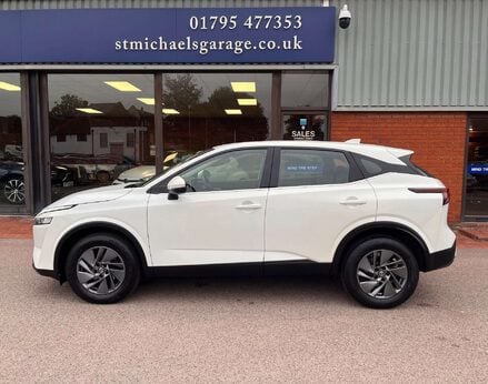 Nissan Qashqai 1.3 Qashqai Acenta Premium DiG-T MHEV CVT 5dr 11