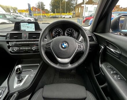 BMW 1 Series 2.0 118D Sport Auto 5dr 19