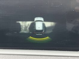 BMW 1 Series 2.0 118D Sport Auto 5dr 27