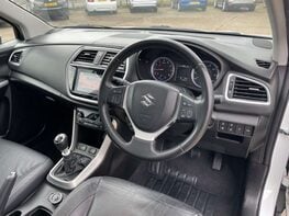 Suzuki SX4 S-Cross 1.4 SX4 S-Cross SZ5 Boosterjet Allgrip 4WD 5dr 17